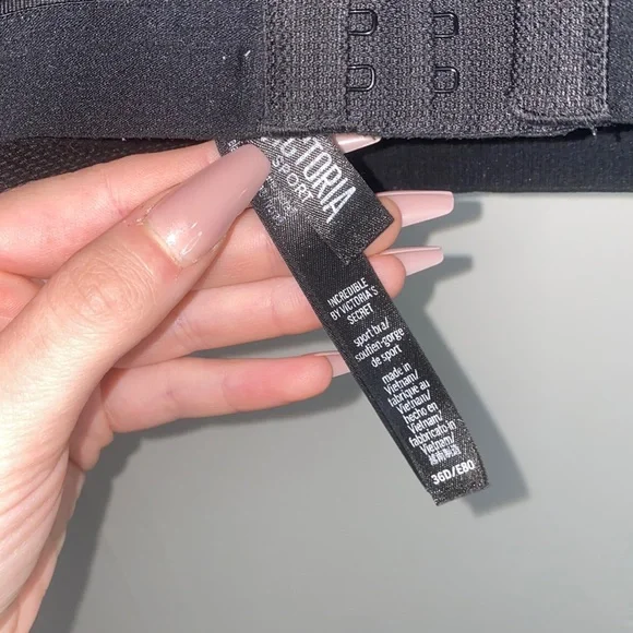 🦋Black Victoria Secret Sports Bra! - Picture 6 of 7